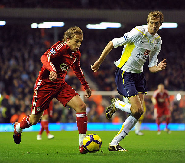 使他们面对 使他们面对