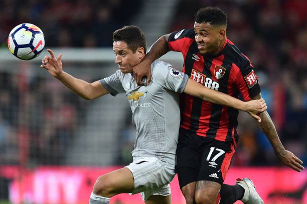 足球报：莱昂纳多+李新翔均有望出战英博，海港不败即加冕（足球报：莱昂纳多李新翔有望迎战英博 海港不败即可封王）